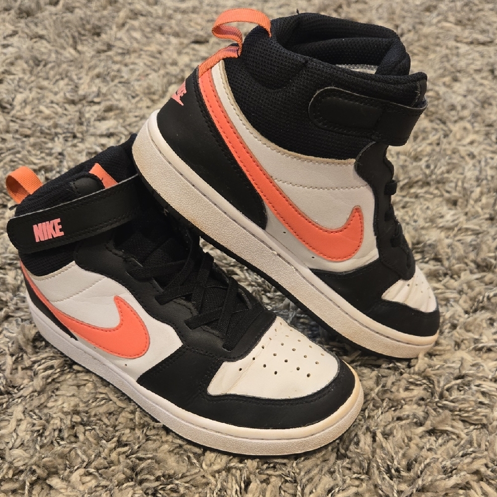 Youth Nike Black/Sunset Pulse White Court Borough Mid 2 Sneakers